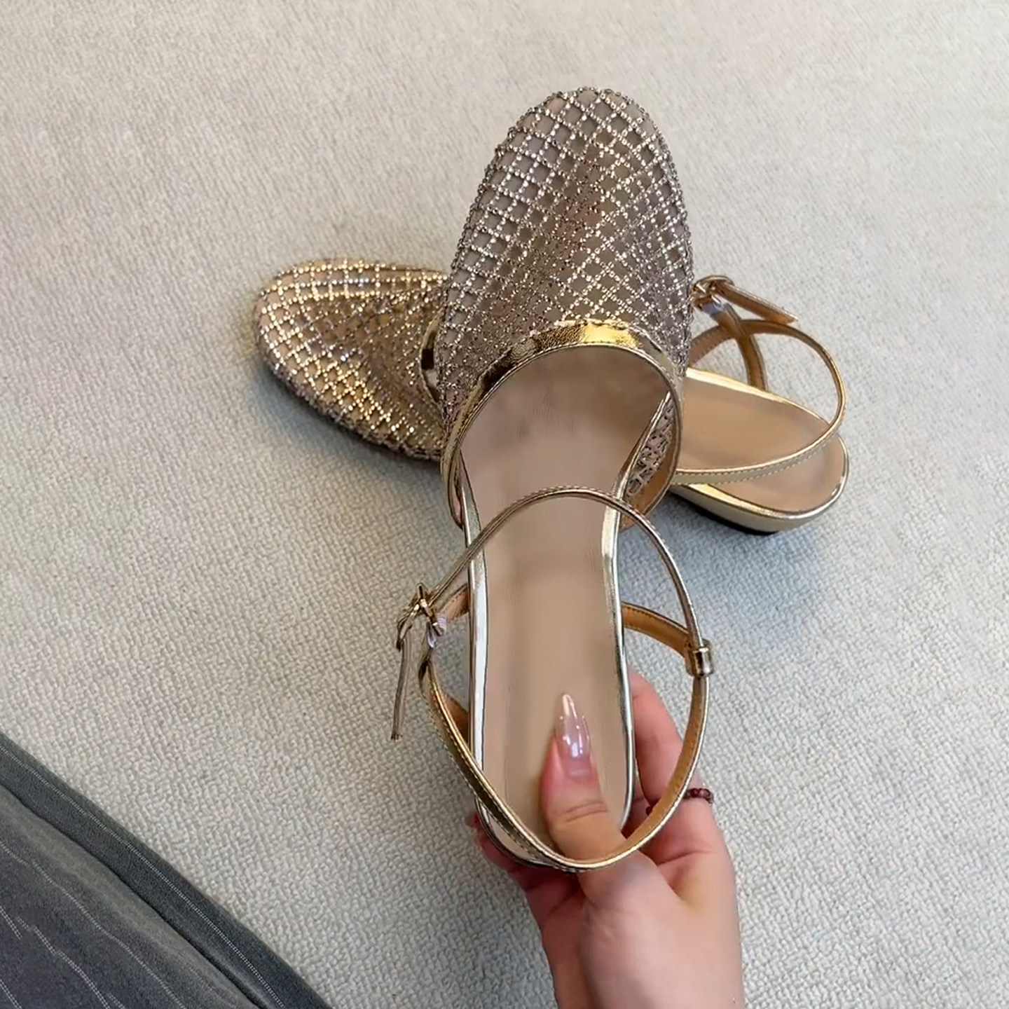 Nuevas sandalias planas de muj - Water Shoes reseña y precio